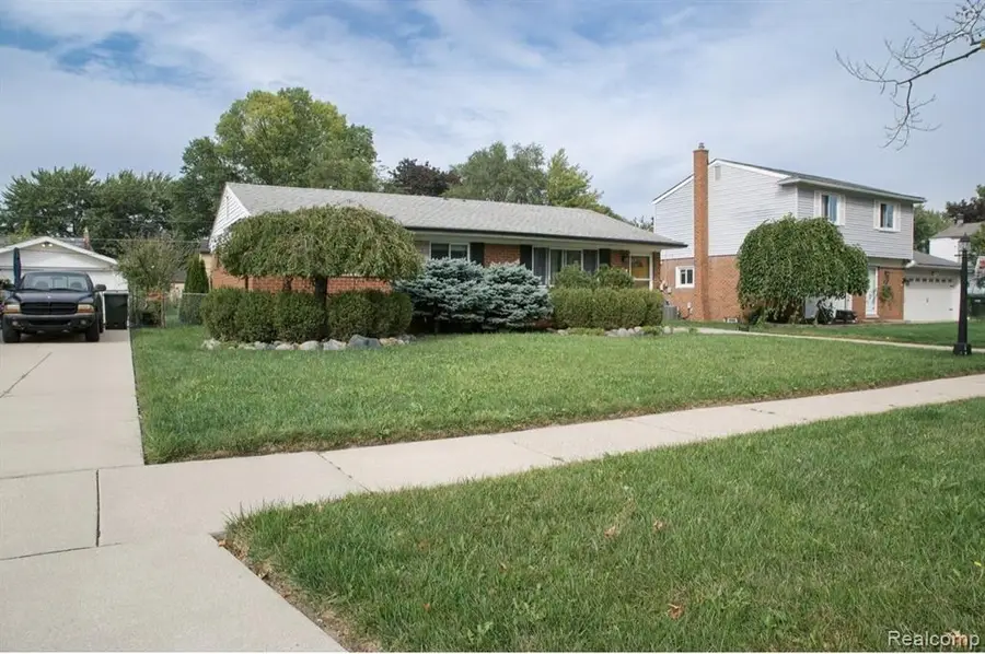 8465 Tinkler, Sterling Heights, MI 48312 - #2