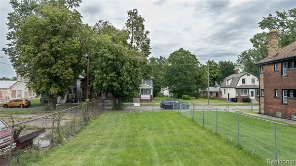 3501 Parker, Detroit, MI 48214
