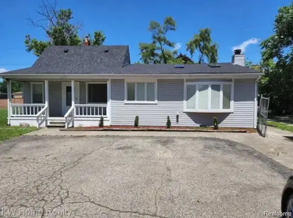 18240 NE Webster, Southfield, MI 48076