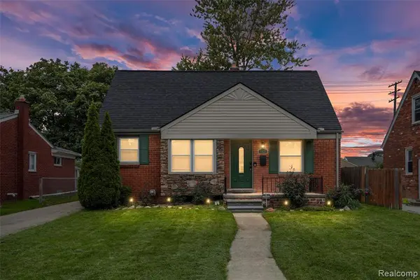 1827 Ellwood, Berkley, MI 48072
