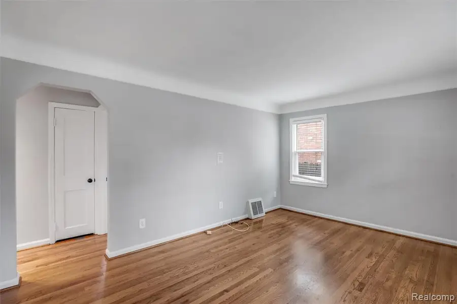 1827 Ellwood, Berkley, MI 48072 - #3