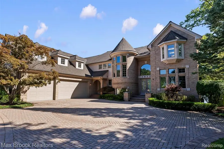 1832 Long Lake Shore Drive, Bloomfield Hills, MI 48302 - #3
