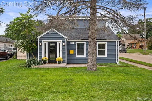 2931 Rochester, Royal Oak, MI 48073