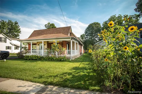 131 E Washington, Dimondale, MI 48821