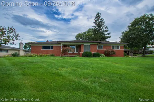 5030 Stellar, Shelby Twp, MI 48316
