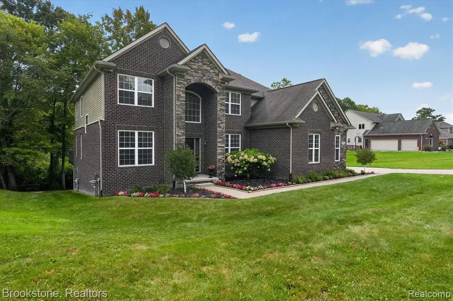 1731 Algonquian, Lake Orion, MI 48362 - #2