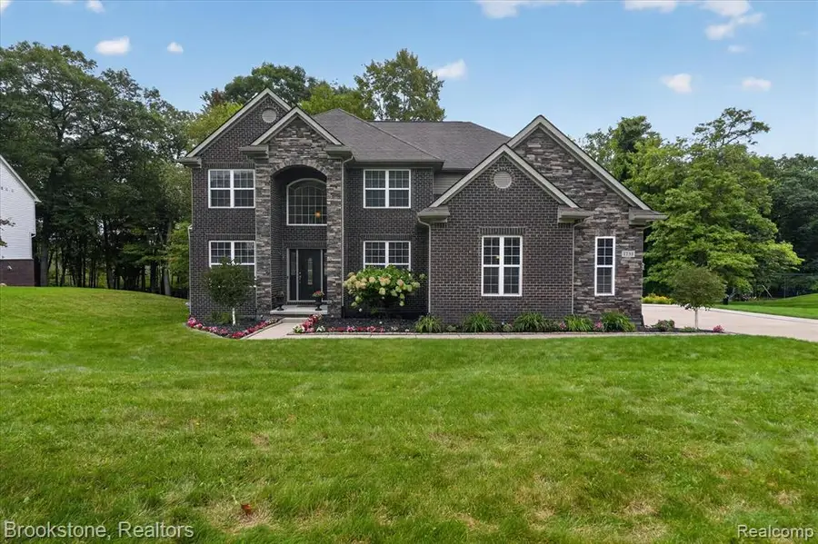 1731 Algonquian, Lake Orion, MI 48362 - #3