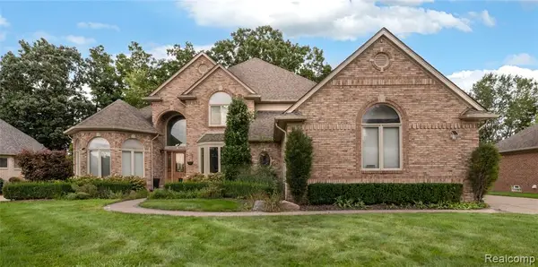 54868 Spyria Drive, Shelby Twp, MI 48315