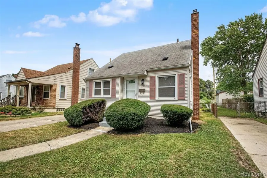 6785 Pelham, Allen Park, MI 48101 - #3