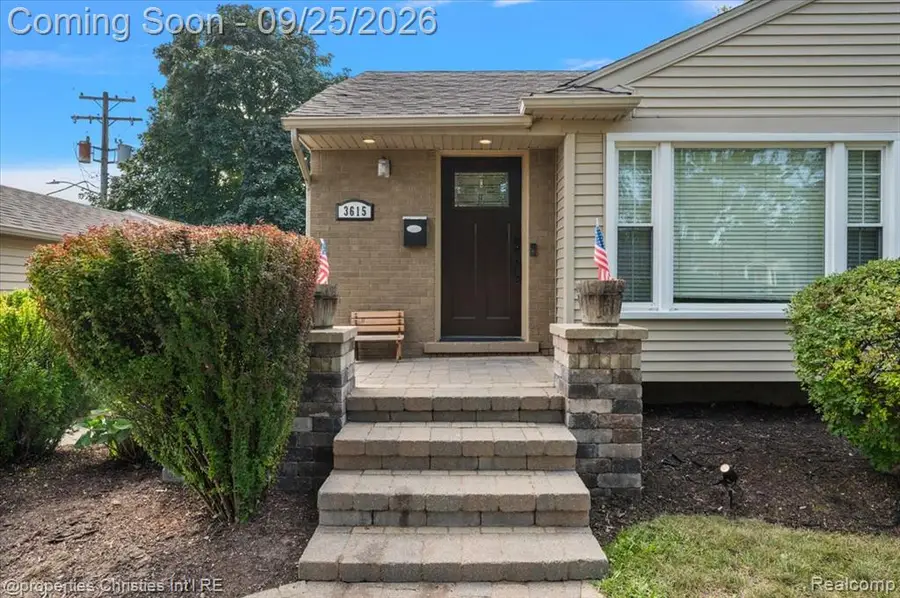3615 Rockingham, Royal Oak, MI 48073 - #2