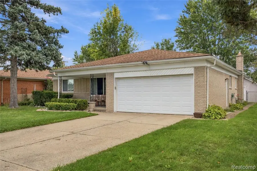 33642 Colfax, Sterling Heights, MI 48310 - #3