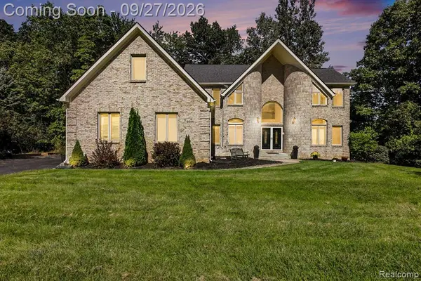 9984 Maple Valley, Clarkston, MI 48348