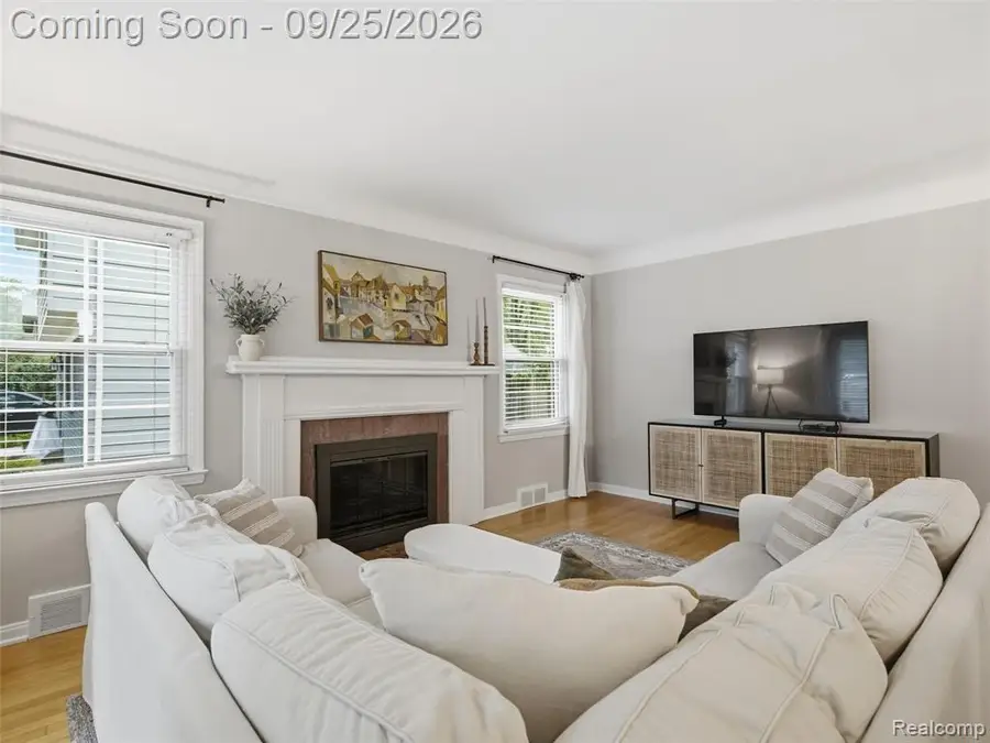 3250 Warick, Royal Oak, MI 48073 - #3