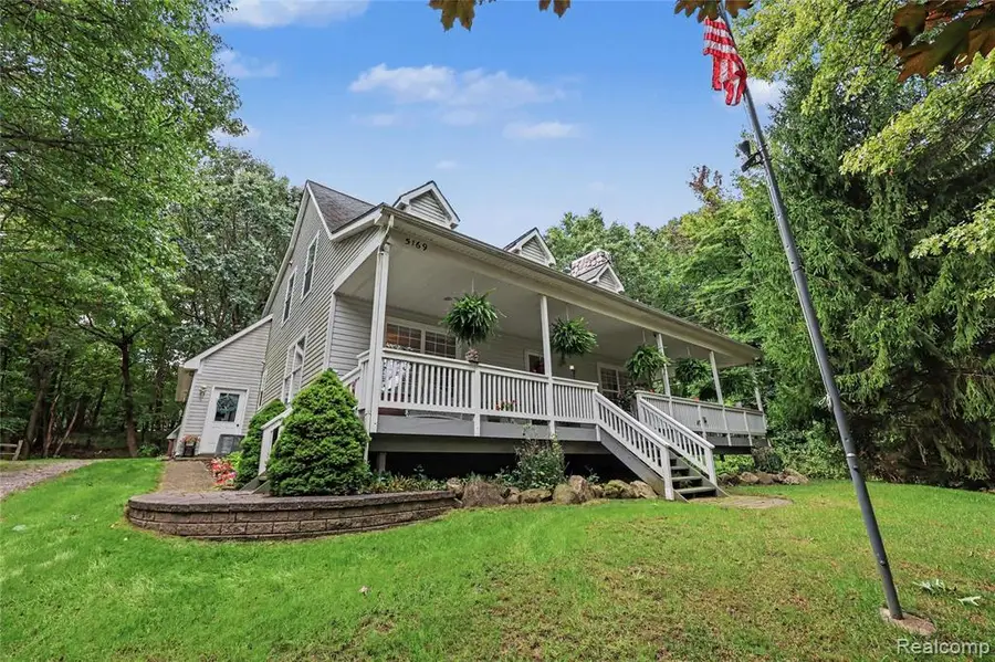 5169 Whipple Lake, Clarkston, MI 48348 - #3