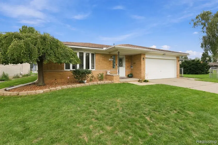 30238 Newport, Warren, MI 48088 - #2