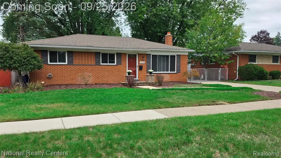 27636 Shiawassee, Farmington Hills, MI 48336 - #2