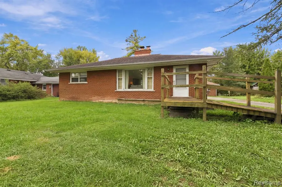 20290 Meridian, Grosse Ile, MI 48138 - #3