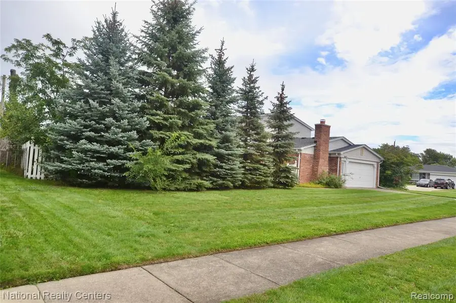 36306 Weber, Sterling Heights, MI 48310 - #3