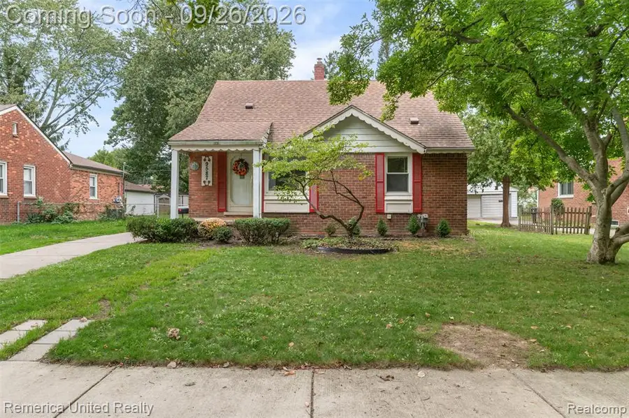 9587 Cardwell, Livonia, MI 48150 - #2