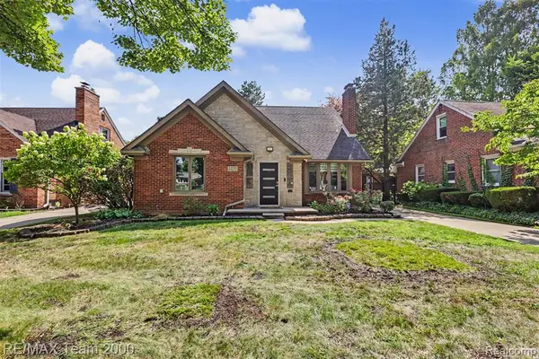 22331 Watsonia, Dearborn, MI 48128