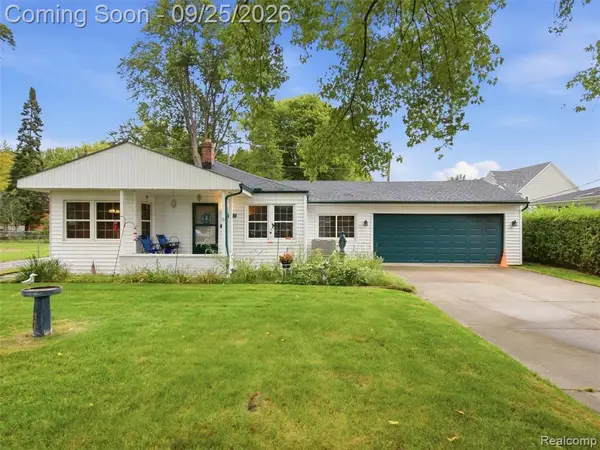 27877 Ponchartrain, Harrison Twp, MI 48045