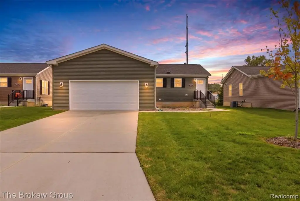 4426 Maple Leaf, Flint, MI 48506 - #1