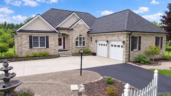 1900 Baldwin, Lapeer, MI 48446