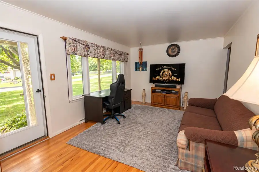 2627 Holland, Lake Orion, MI 48360 - #2