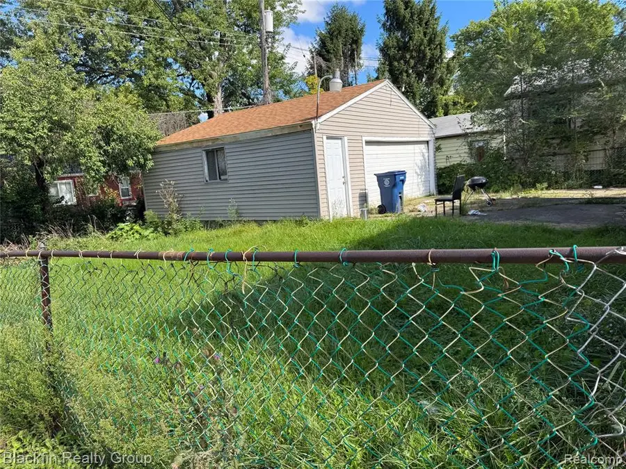 2214 Santa Barbara, Flint, MI 48504 - #2