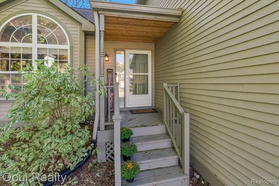 2730 Court, Howell, MI 48843 - #3