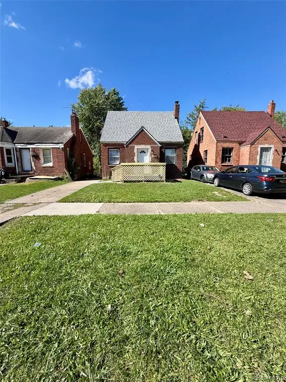 19753 Westphalia, Detroit, MI 48205