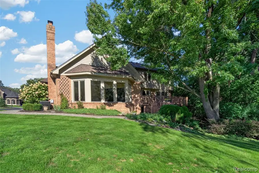 3653 Cedar Brook, Rochester Hills, MI 48309 - #3