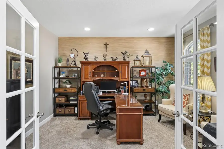 4960 W Stonegate, Lake Orion, MI 48359 - #2
