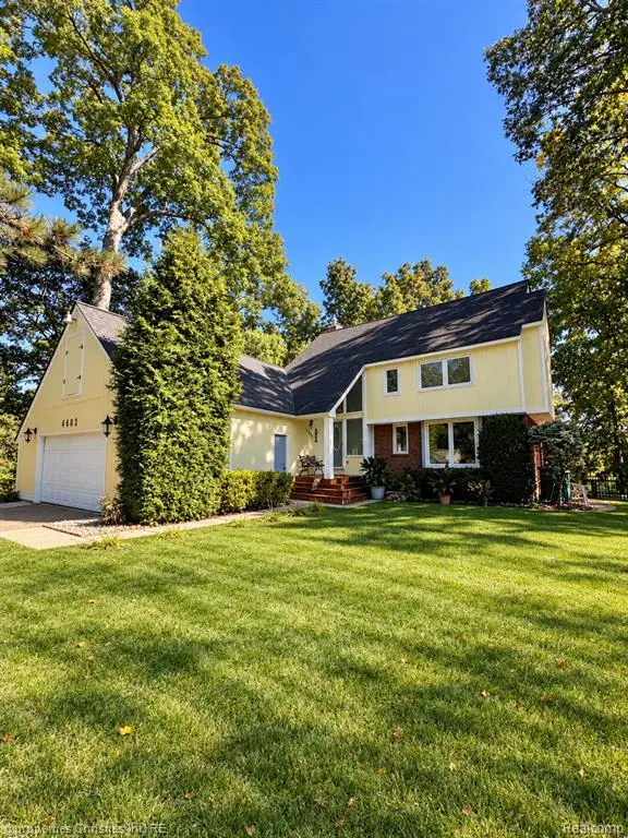 4602 Curtis, Clarkston, MI 48346