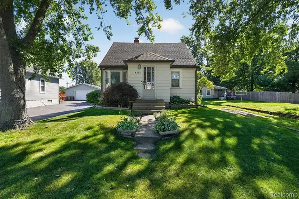 4369 Richalva, Waterford, MI 48329