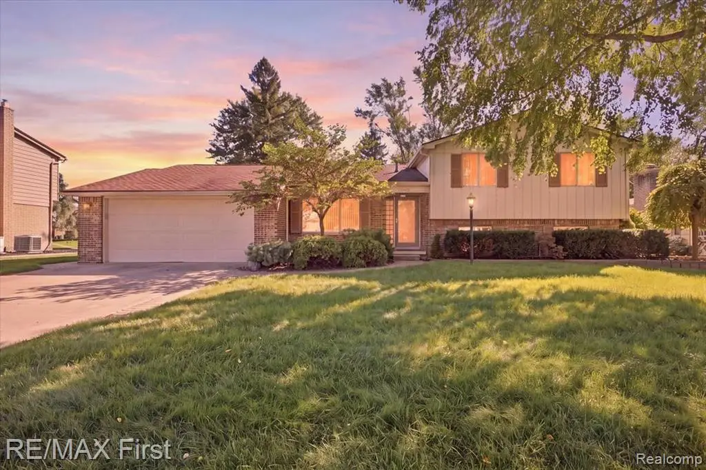 3590 Historic, Troy, MI 48083 - #1