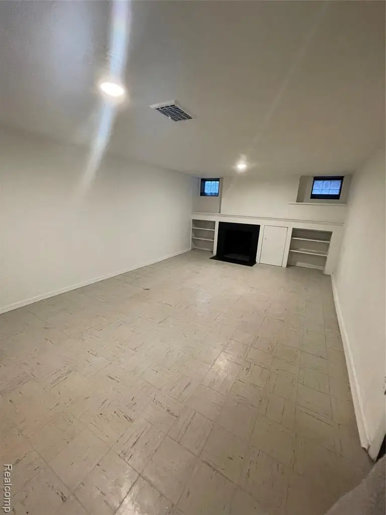 18284 Hartwell, Detroit, MI 48235 - #2