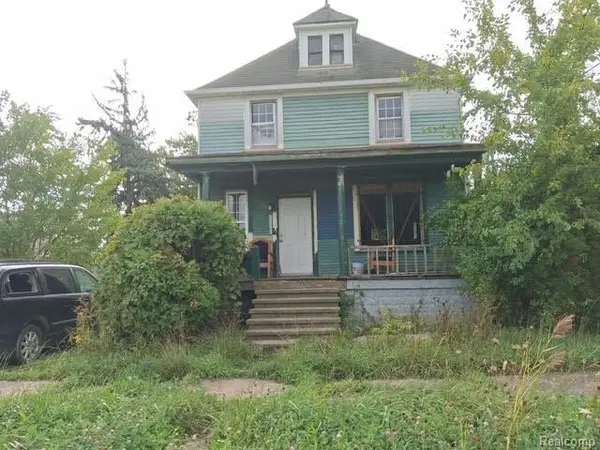 9390 Schiller, Detroit, MI 48214