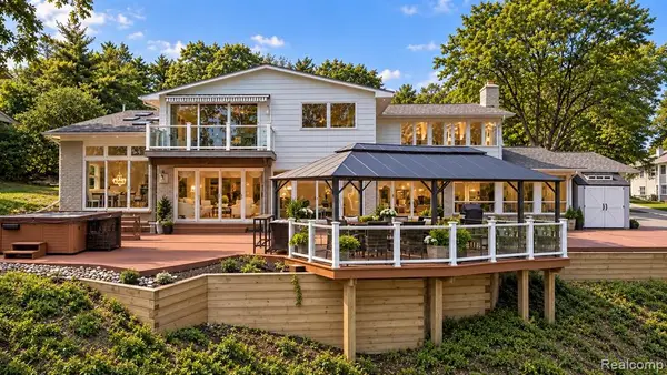 4282 Stoneleigh, Bloomfield Hills, MI 48302