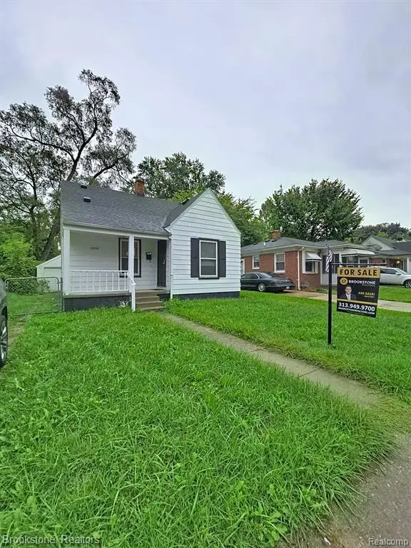 18850 Dalby, Redford, MI 48240
