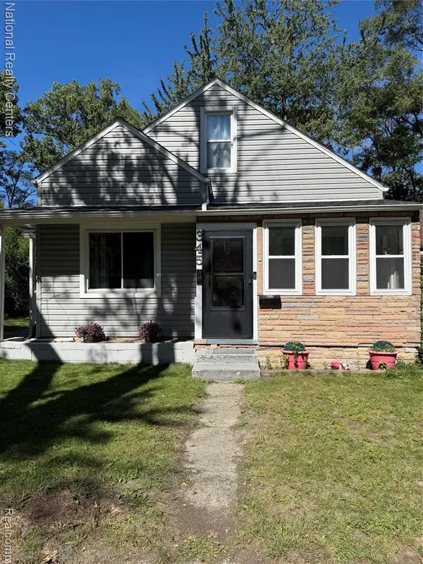 345 E Maxlow, Hazel Park, MI 48030