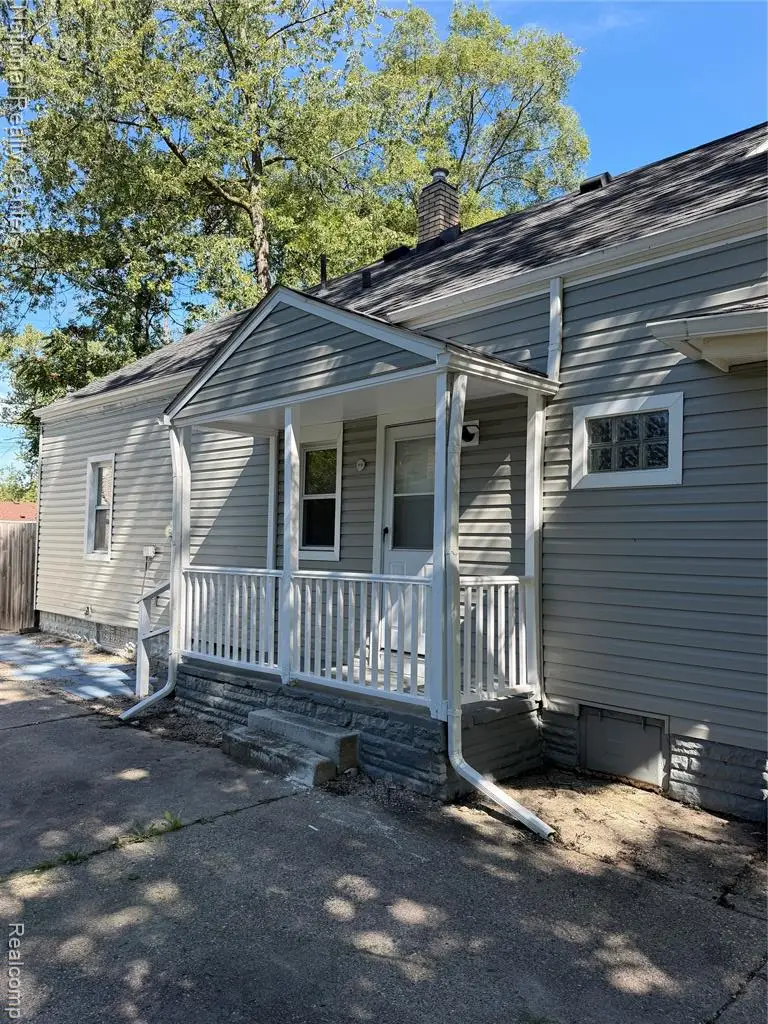 345 E Maxlow, Hazel Park, MI 48030 - #2