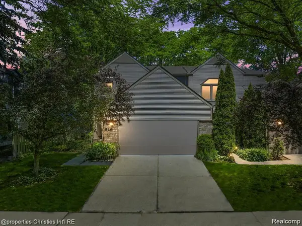 701 E Lincoln, Birmingham, MI 48009