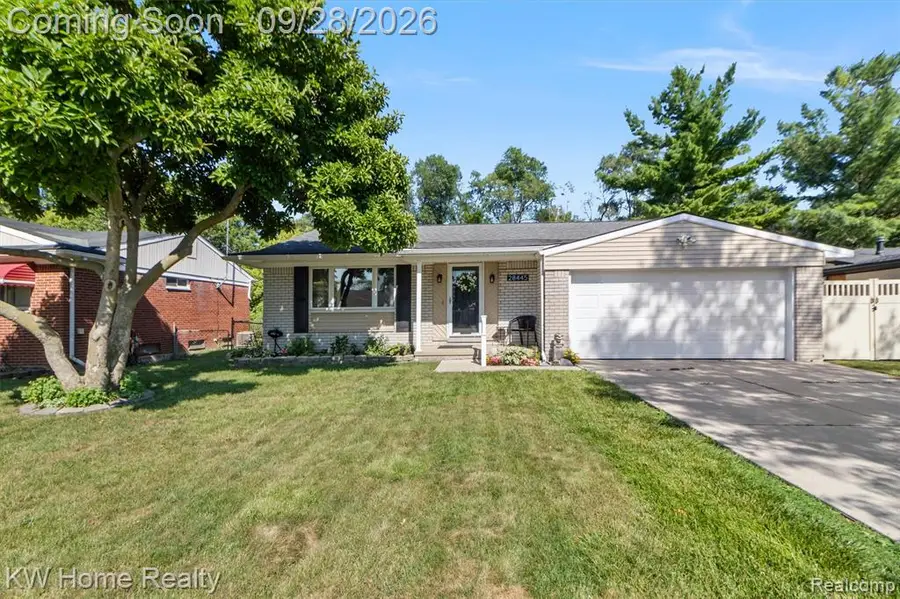 28445 Weddel, Brownstown, MI 48183 - #2