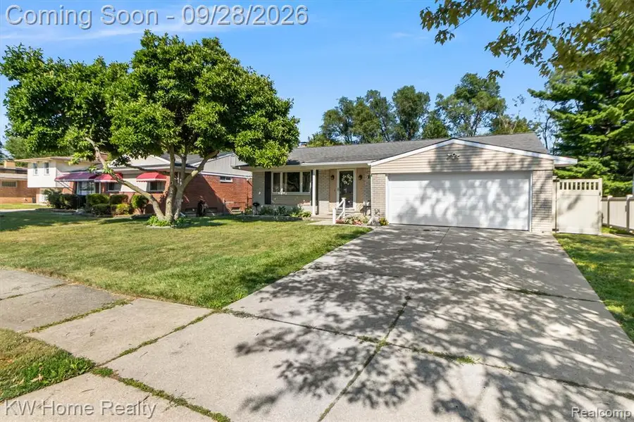 28445 Weddel, Brownstown, MI 48183 - #3