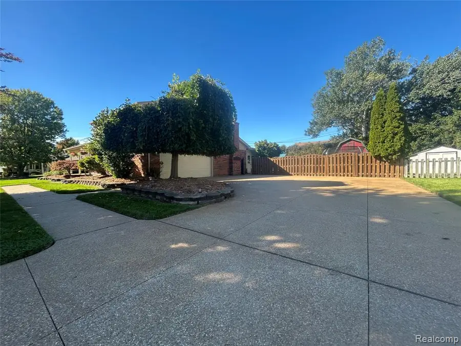 18424 Hollie, Macomb, MI 48044 - #3