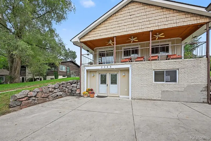 3566 Lotus, Waterford, MI 48329 - #2