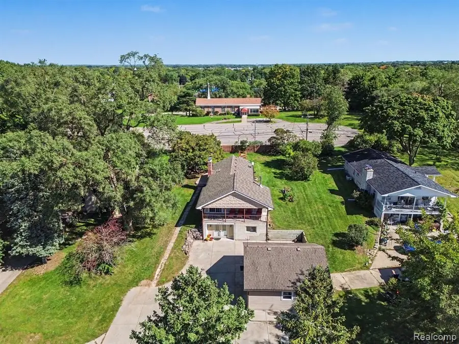 3566 Lotus, Waterford, MI 48329 - #3
