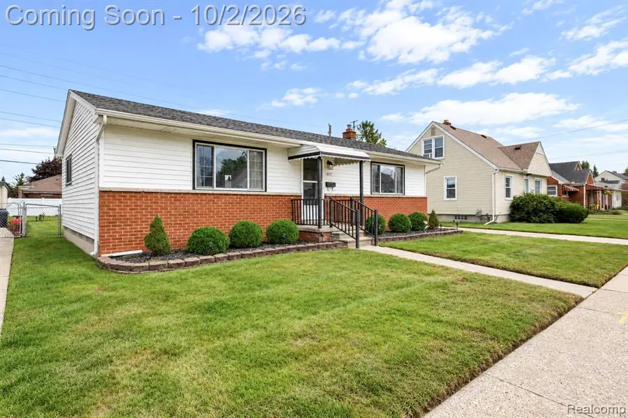 1835 10th, Wyandotte, MI 48192 - #2