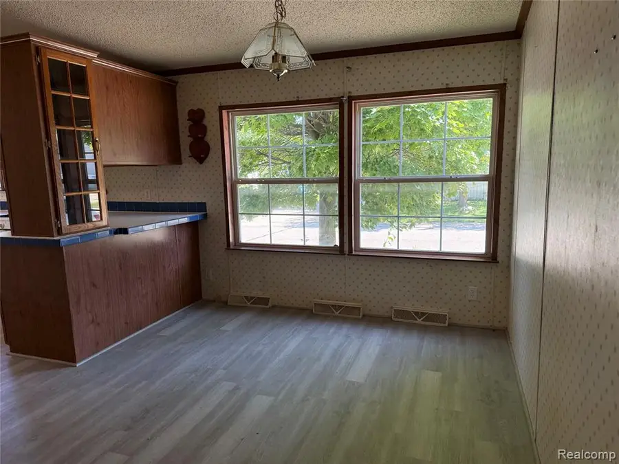 308 Alpine, Clarkston, MI 48346 - #2